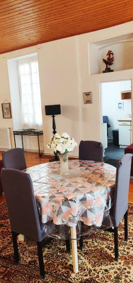 2 Chambres 88M2 Extra Centre Historique Cahors Vaste Appartement Convivial Et Cosy Exterior photo